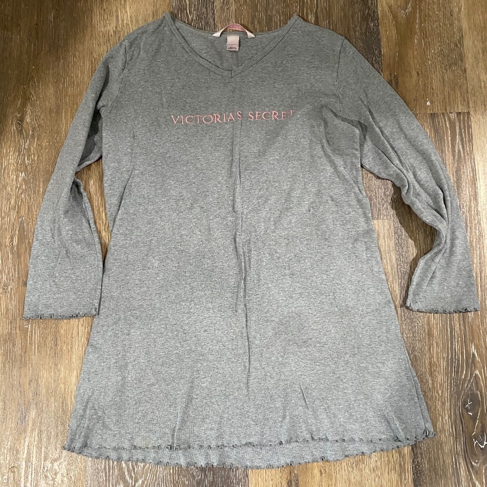Victoria Secret Long Sleeve Night Shirt Large Short Grey